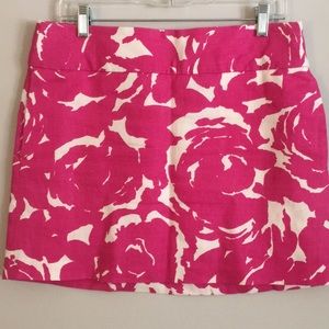 Fuchsia and white skirt. Perfect for spring!